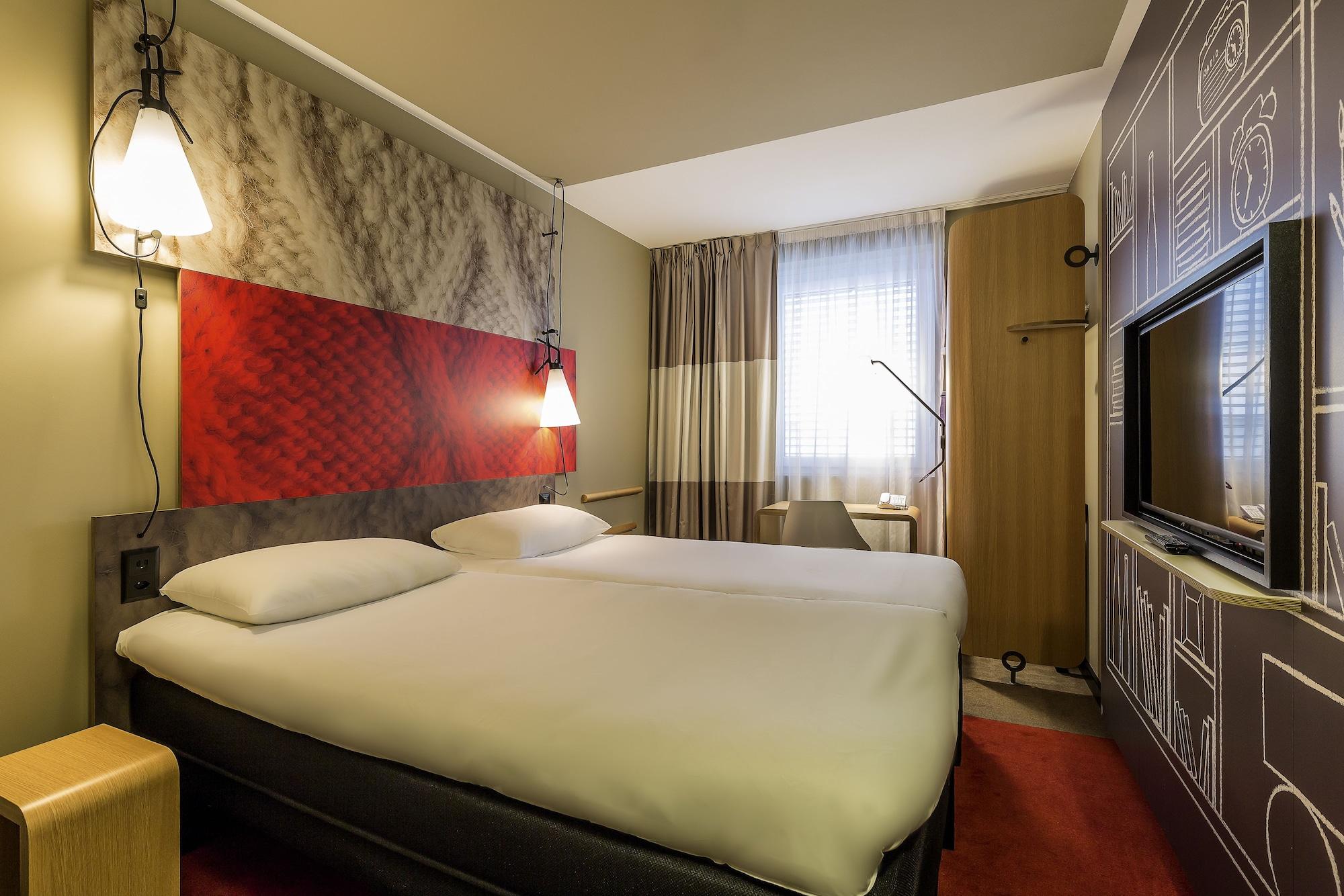 Отель Ibis Europe Chalon Sur Saone Экстерьер фото