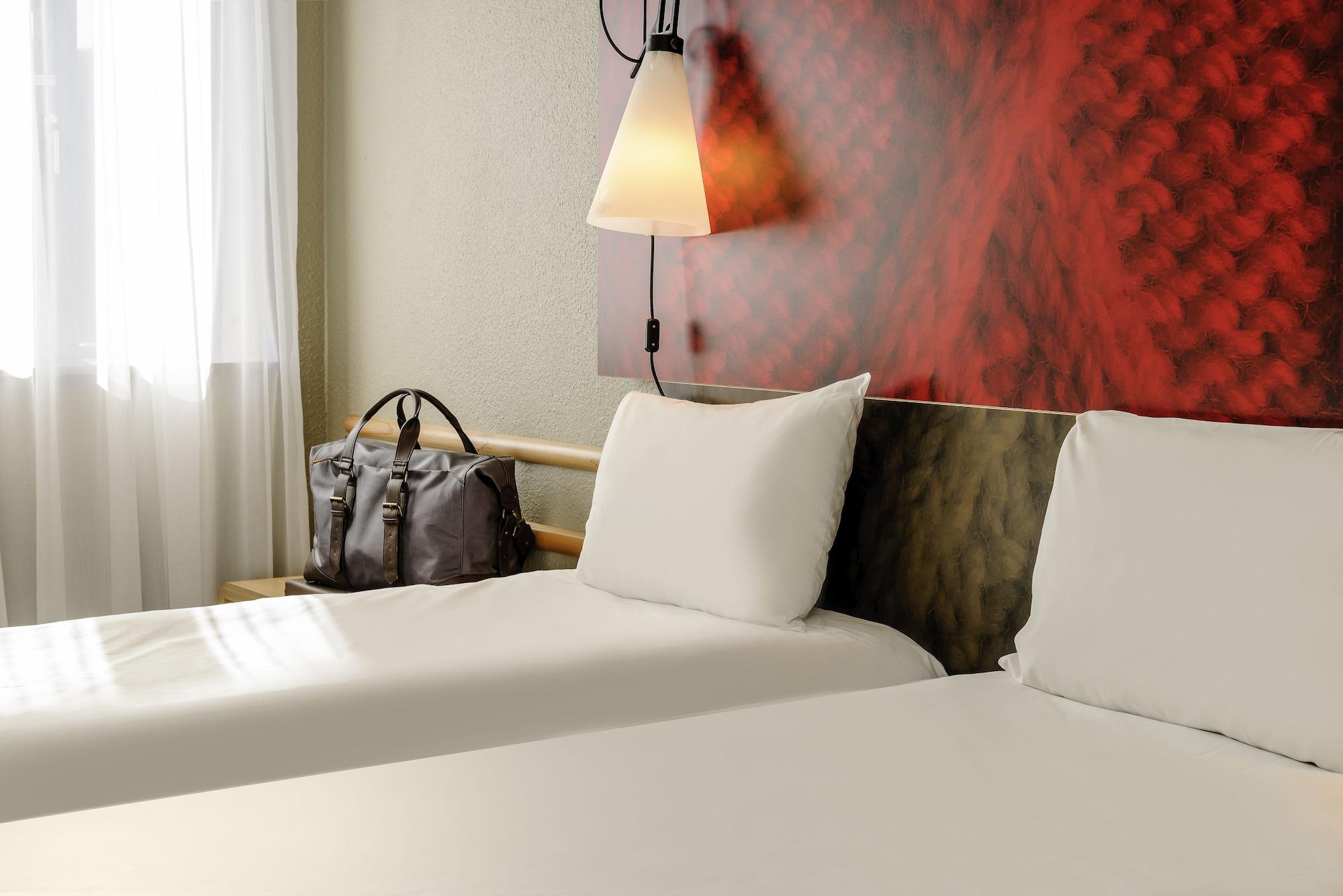 Отель Ibis Europe Chalon Sur Saone Экстерьер фото